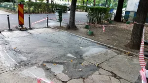 Cum se lucrează într-o „Capitală Europeană Smart”: Un bulevard considerat a fi monument istoric este distrus sistematic, iar mozaicul este înlocuit de beton turnat haotic