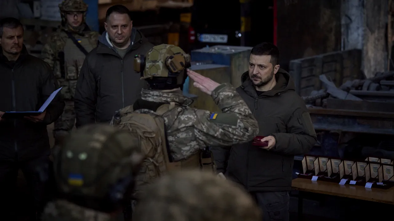 FOCUS. Ultima noapte de pace. Întâia noapte de război: Transformarea lui Zelenski