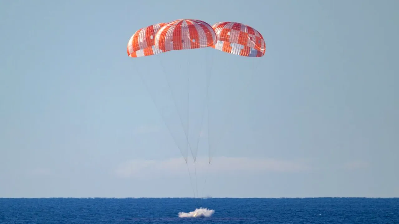 „Integrity” a ajuns cu succes în Oceanul Pacific. NASA: „Amerizare direct la țintă”