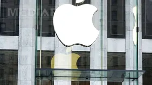 Apple a pierdut 10 miliarde de dolari din capitalizare după ce Foxconn a anunţat îngheţarea angajărilor