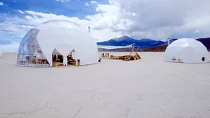 Petrece vacanţa oriunde doreşti în lume, iar hotelul „vine după tine”