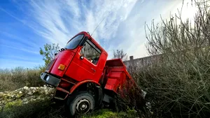 Premieră în lupta cu gunoiul, la Timişoara. Primul camion surprins în timp ce descărca ilegal deşeuri