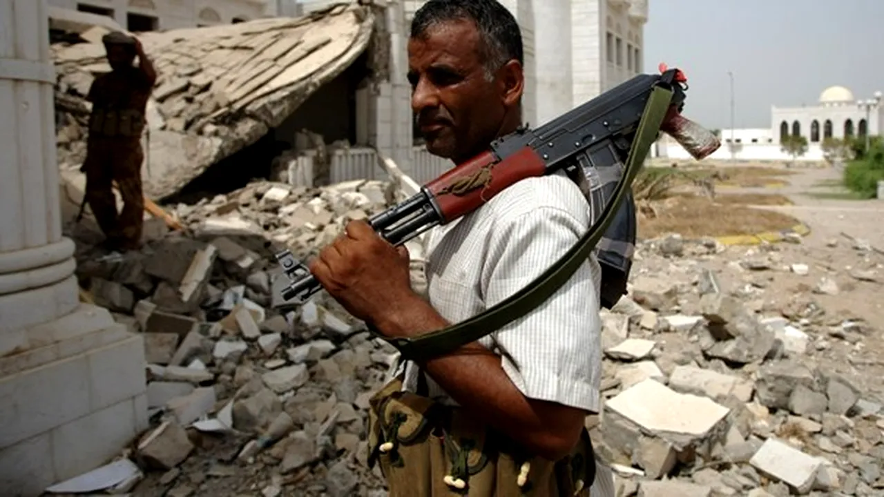 Cel puţin 48 de morţi, într-o ofensivă a armatei yemenite împotriva Al-Qaida