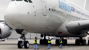 Marea Britanie va împrumuta Airbus 395 de milioane de euro