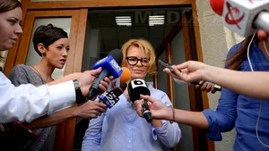 Avocata premierului a venit din nou la DNA pentru a studia dosarul în care Ponta este cercetat