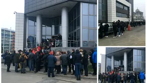 Sute de oameni aşteaptă din nou la cozi la Direcţia de Permise; coada se întinde pe 30-40 de metri; ceartă la ghişee din cauza listelor- FOTO, VIDEO