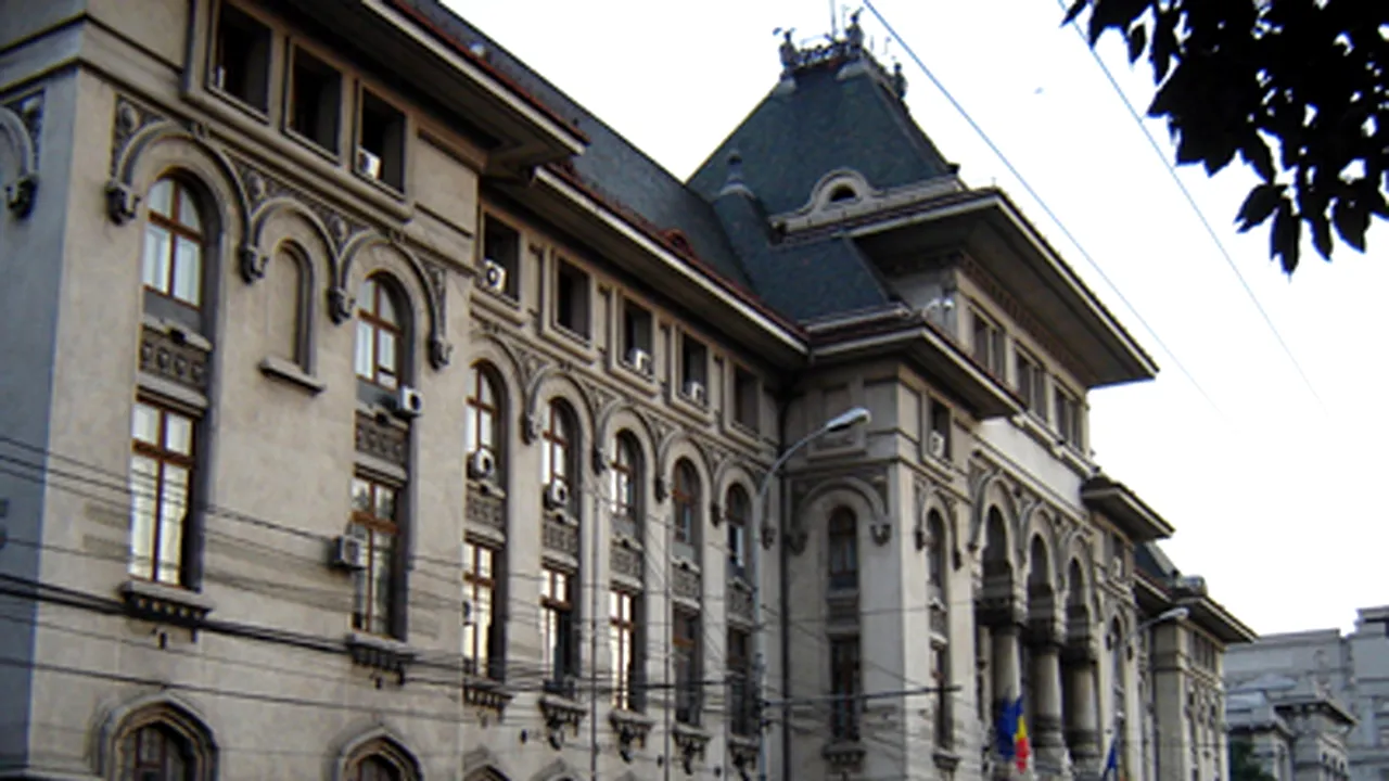 Jumătate dintre angajaţii Primăriei Capitalei, în grevă de avertisment, marţi