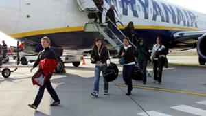 Un avion al companiei Ryanair a aterizat de urgenţă la Fiumicino