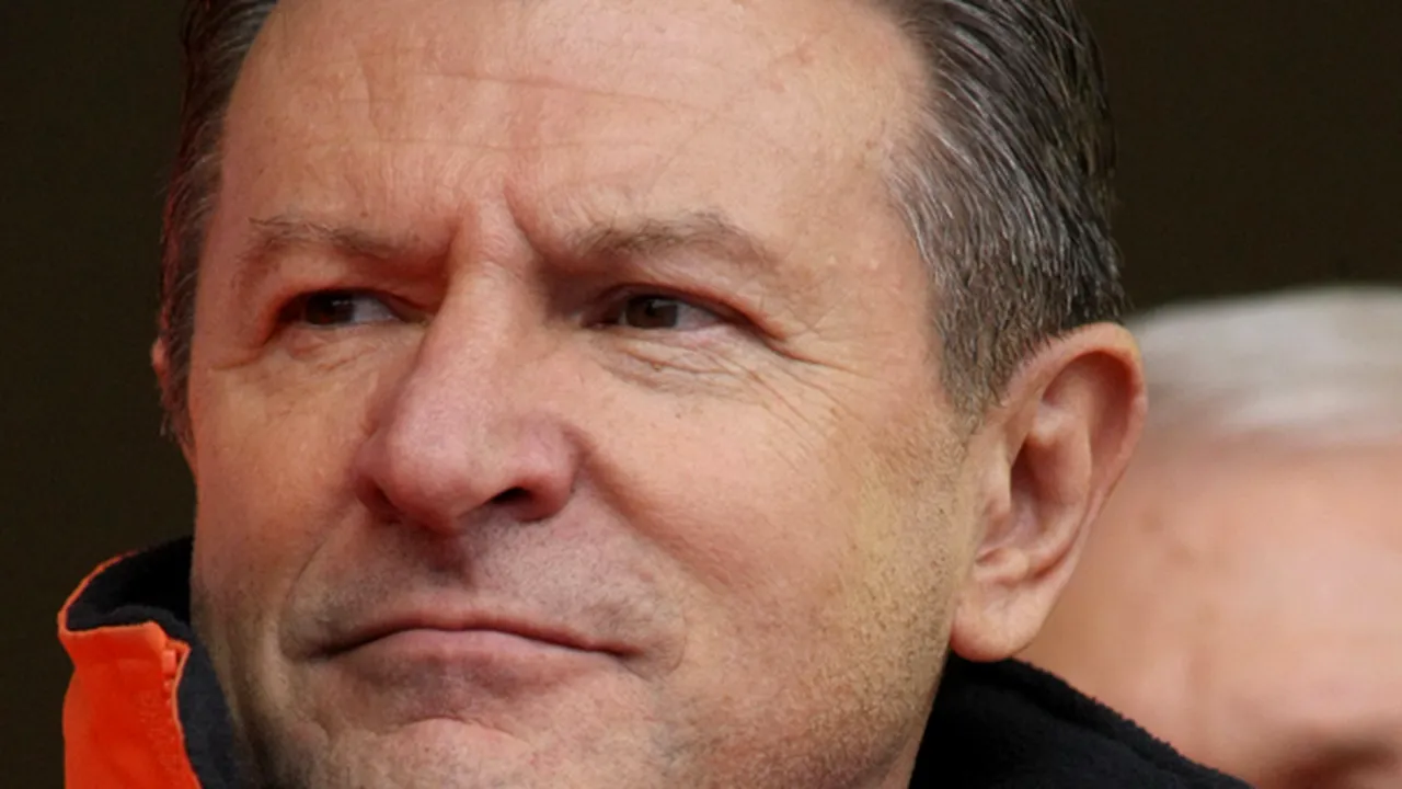 Deranjat de “mâncătorii de ...”, ministrul Berceanu a pus punct: “Le-am spus constructorilor în franceză că ce vor ei e Poliţie - Cătuşe – Puşcărie”