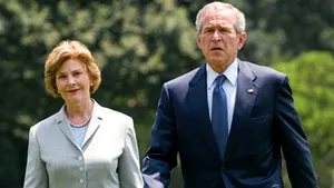 George W. şi Laura Bush sunt pe punctul de a divorţa