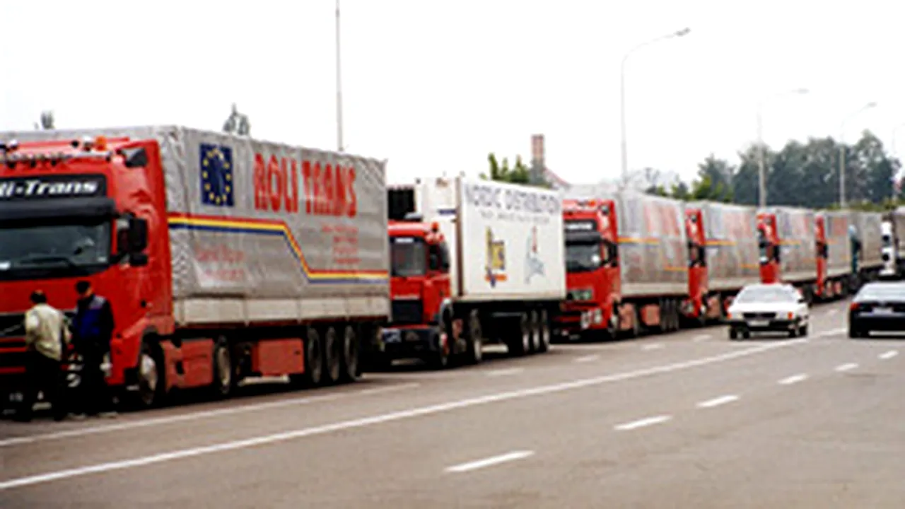 Restricţii de circulaţie pentru vehicule de peste 7,5 tone în 25 de  judeţe
