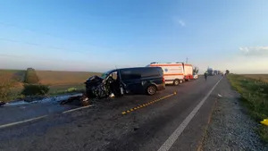 Zece victime, între care doi copii, după un accident pe DN 2, în Suceava