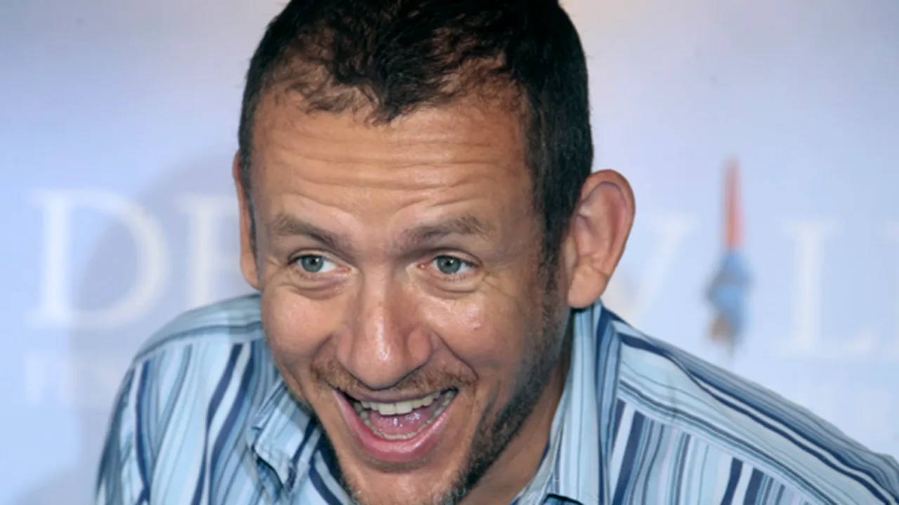 Cineaştii Dany Boon şi Clint Eastwood, recompensaţi cu Legiunea de Onoare