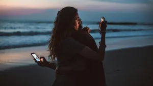 Nomofobia: o treime din oameni ar renunţa la sex mai degrabă decât la smartphone