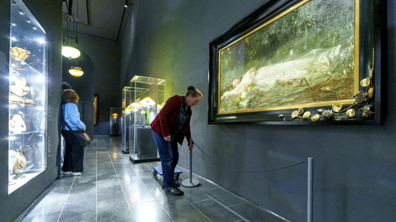 Fanii Taylor Swift invadează un muzeu german pentru tabloul care a inspirat „The Fate of Ophelia
