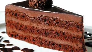 VIDEO | Modul ştiinţific de a tăia un tort 