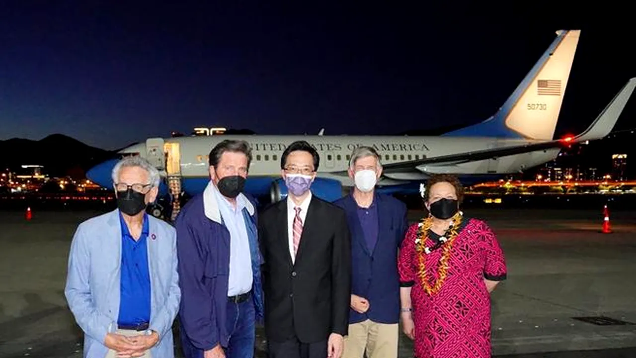 Criza din Taiwan. Chinezilor le creşte din nou tensiunea: o altă delegaţie americană a aterizat la Taipei
