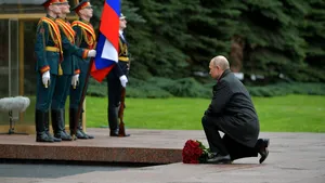 GALERIE FOTO. Vladimir Putin a marcat singur Ziua Victoriei. La parada amânată erau invitaţi Donald Trump şi Emmanuel Macron
