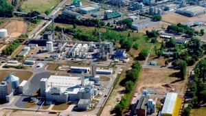 EXPLOZIE la o uzină chimică din Germania. Cel puţin şase răniţi/ Zeci de pompieri acţionează pentru stingerea focului