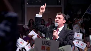 Lansarea lui Rareş Mănescu la Primăria Sector 6, pe muzică rock şi cu promisiuni de schimbare