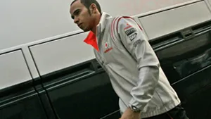 Insulte rasiste la adresa lui Hamilton în timpul testelor de la Montmelo