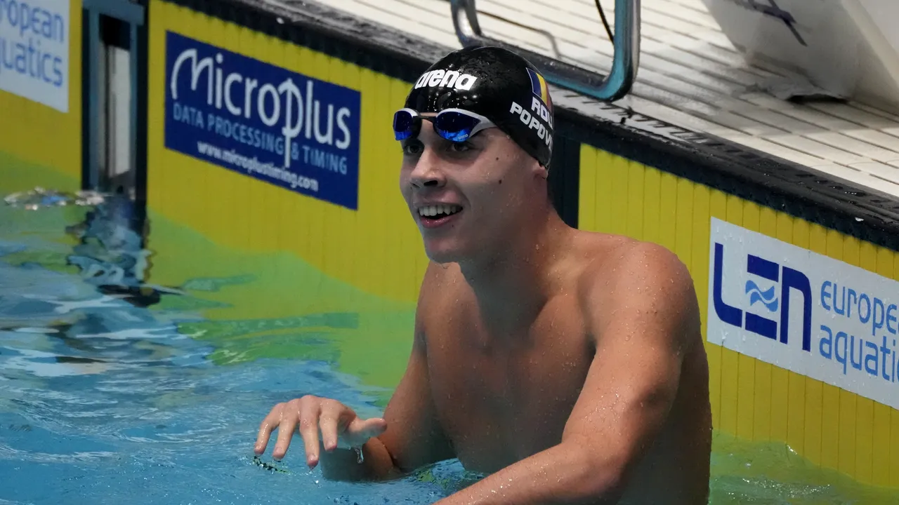 Performanţă incredibilă. David Popovici s-a calificat în finala mondială a probei de 200 metri liber cu timp de record mondial