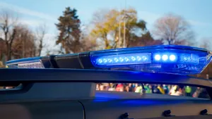 Șofer din Galați, lăsat fără permis după ce a circulat cu girofar și sirenă