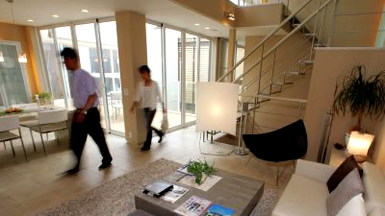 Creditorii nu mai ştiu cum să evalueze locuinţele