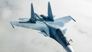 MONITORUL APĂRĂRII | Exerciţii cu muniţie reală în Marea Neagră: Mai multe avioane ruse de tip Suhoi Su-30SM au simulat atacarea navelor inamice