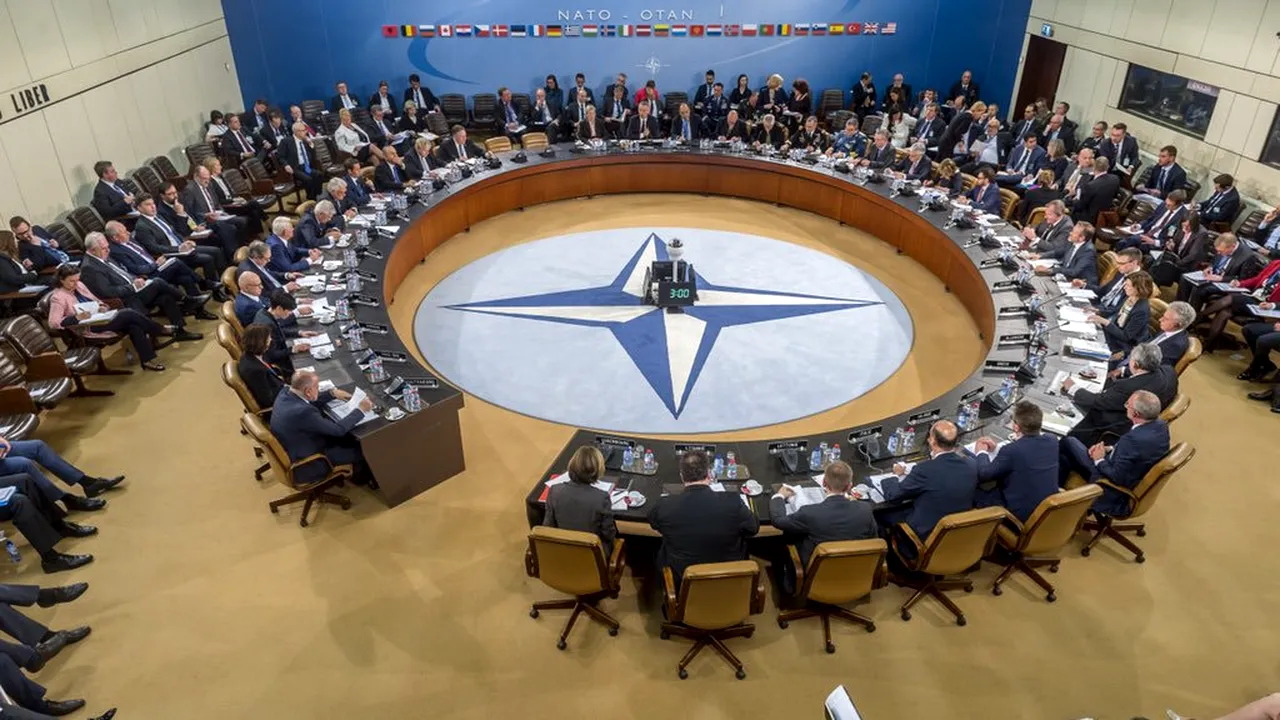 Mike Pompeo cere statelor membre NATO să-şi respecte angajamentele privind cheltuielile militare