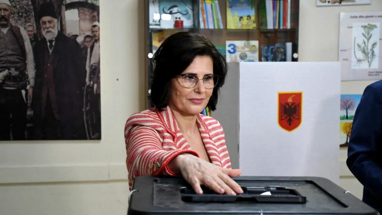 Alegeri parlamentare în Albania. Rezultatul, neclar, după ce televiziunile nu au difuzat primele exit-poll-uri
