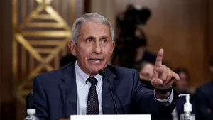 Fauci consideră vaccinarea obligatorie a elevilor contra virusului Sars-CoV-2 ca fiind o idee bună 