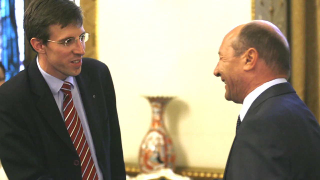 Chirtoacă îl mandatează simbolic pe Băsescu să promoveze interesele R.Moldova până la aderare