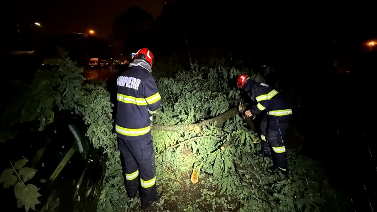 Reacția lui Ciucu, după furtuna devastatoare din București: „Nu poți pune o umbrelă peste București”. Primarul vorbește despre o situație fără precedent