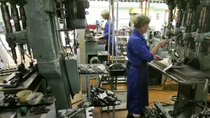 Guvernul rus a elaborat un plan de salvare a industriei militare - presă