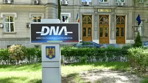 Mită pentru posturi într-un spital: 11.000 de euro și bijuterii din aur. Fostul manager și-a recunoscut faptele