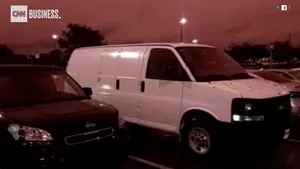 Isteria „dubei albe” care fură femei de pe stradă, fenomen în SUA. Până şi primarul unui mare oraş a fost păcălit