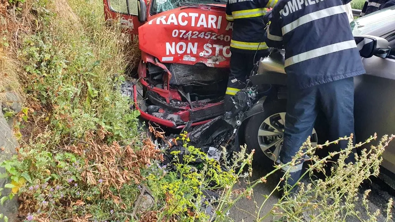 Accident cu trei răniţi, între care un copil, în Sibiu, din cauza unui şofer neatent