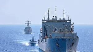 Marea Britanie autorizează interceptarea navelor din „flota fantomă” rusă în apele sale