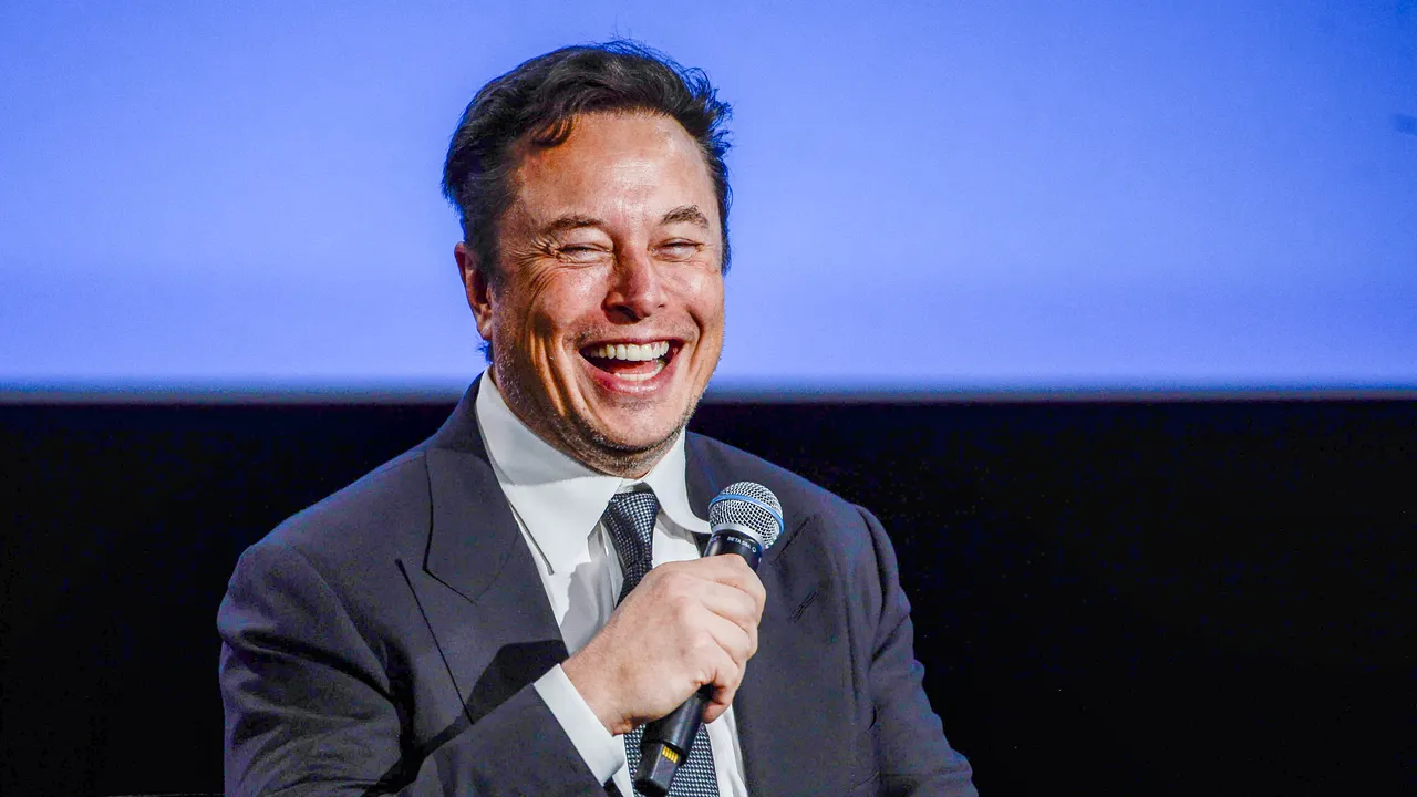 Este Elon Musk o ameninţare la adresa SUA? Biden spune că relaţiile miliardarului cu alte state 