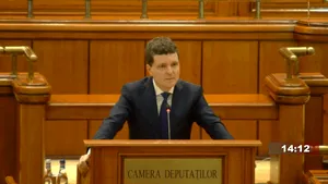 Ședința comună a Parlamentului: Președintele Nicușor Dan ține primul discurs în parlament de la depunerea jurământului de președinte, din luna mai. El a fost primit cu aplauze de parlamentari