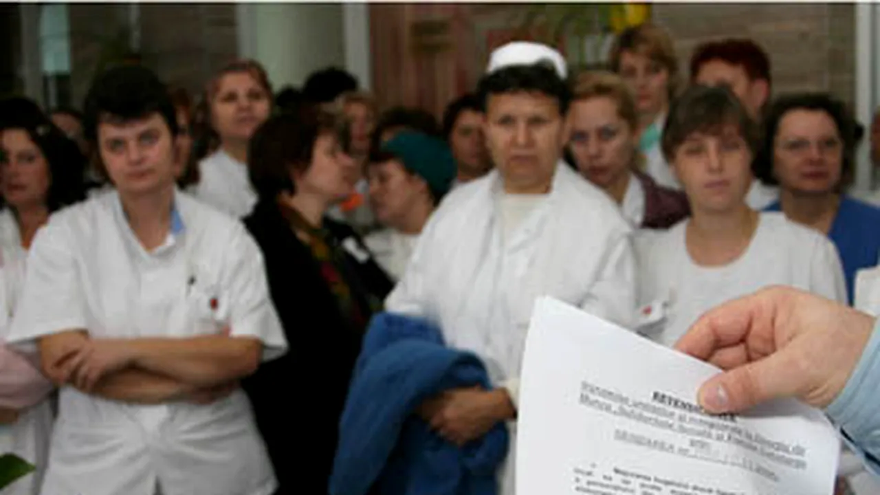 Personalul TESA din unităţile sanitare solicită majorare salarială, ameninţând cu proteste