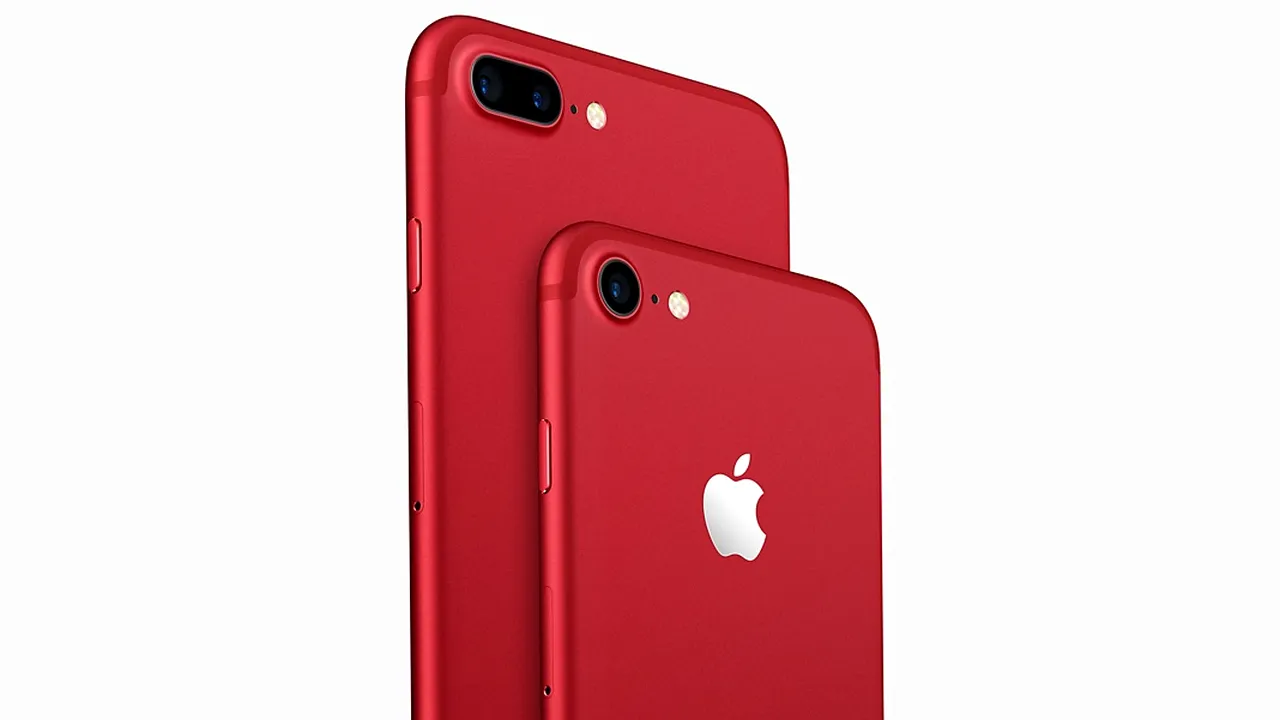 Apple a vândut mai puţine iPhone-uri în ultimul trimestru fiscal din 2017. Utilizatorii aşteaptă cel mai nou model de telefon al companiei