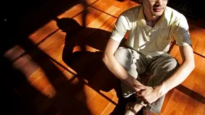 GALERIE FOTO Terence Tao este cel mai deştept om din lume. Nu ridică niciodată vocea şi nu e niciodată stresat