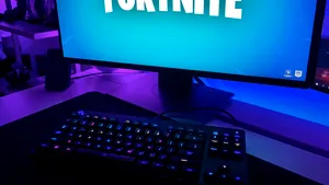(P) Fortnite şi Apple zguduie industria de gaming