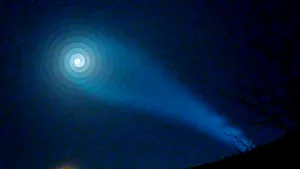 O spirală luminoasă cu origini necunoscute a apărut pe cerul Norvegiei - VIDEO