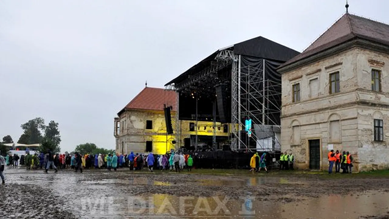 Festivalul Electric Castle: Sute de persoane au participat în ciuda condiţiilor meteorologice - GALERIE FOTO