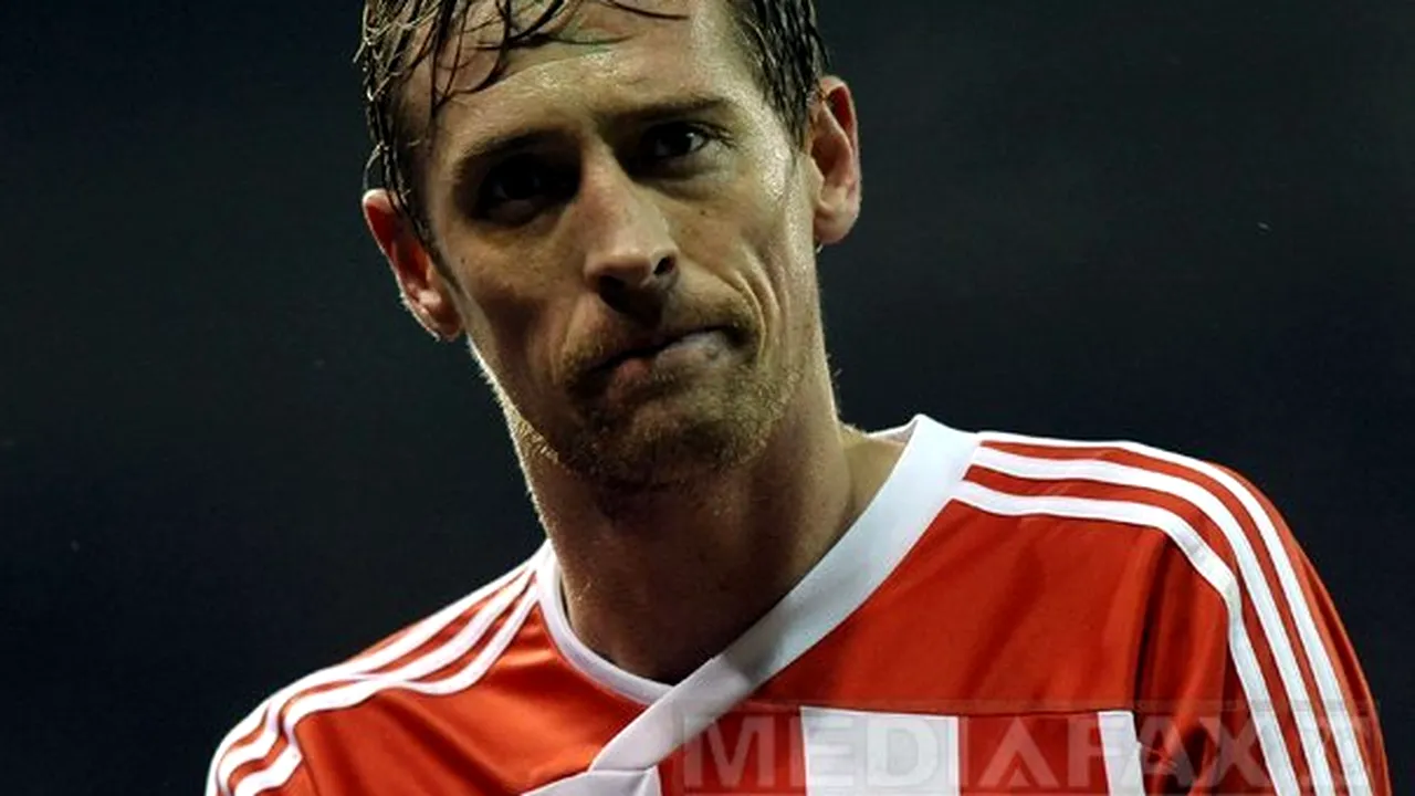 Casa lui Peter Crouch a fost jefuită. Ce au luat hoţii din locuinţa internaţionalului englez
