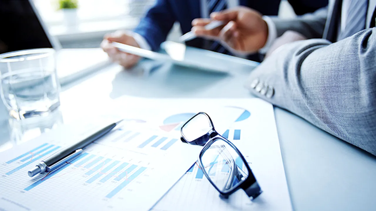 Analiză ZF. Cinci investitori financiari care şi-au orientat atenţia către alte zări