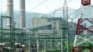 Aproximativ 600 de salariaţi ai Complexului Energetic Hunedoara - trimişi în 